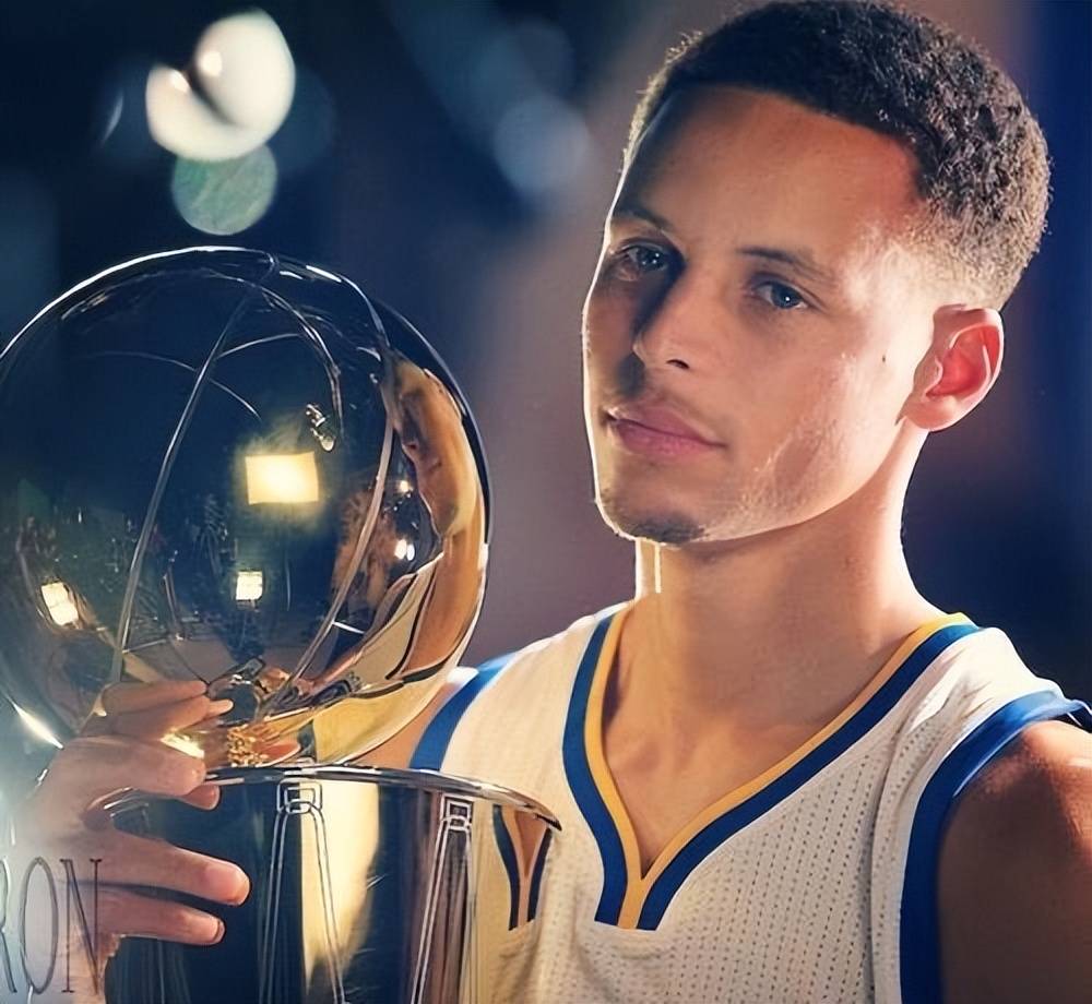 故事告诉我 故事告诉我