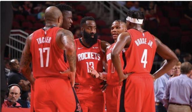 再用指叉球 再用指叉球